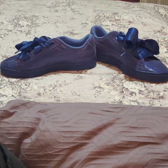 Blue Puma shoes - Picture 2 of 5